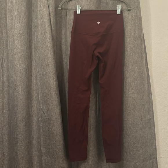 Lululemon leggings size 4 - Picture 2 of 5